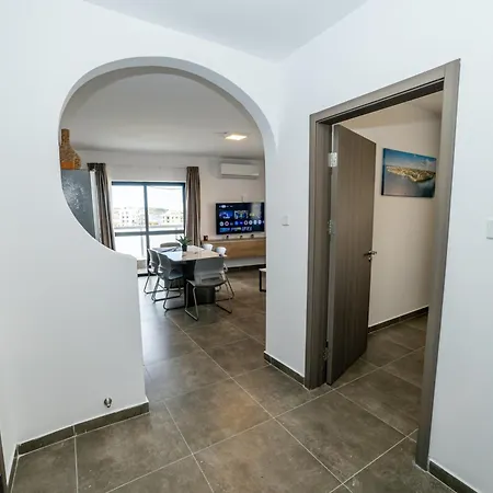 Charming Corner Apartment With Country View 2Br St. Paul's Bay Exterior photo