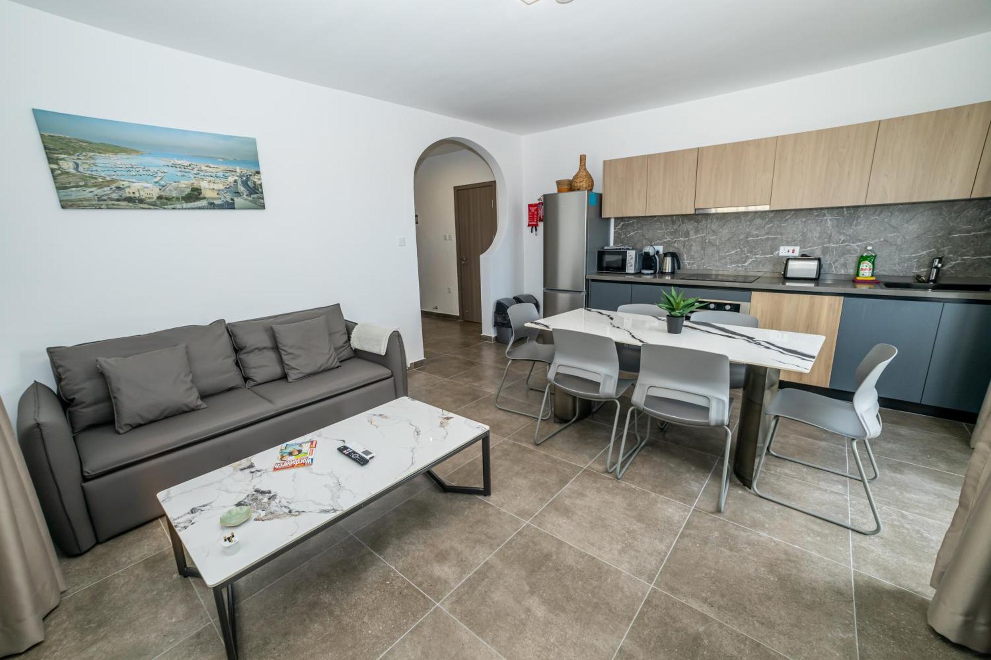 Apartment Charming Corner With Country View 2br